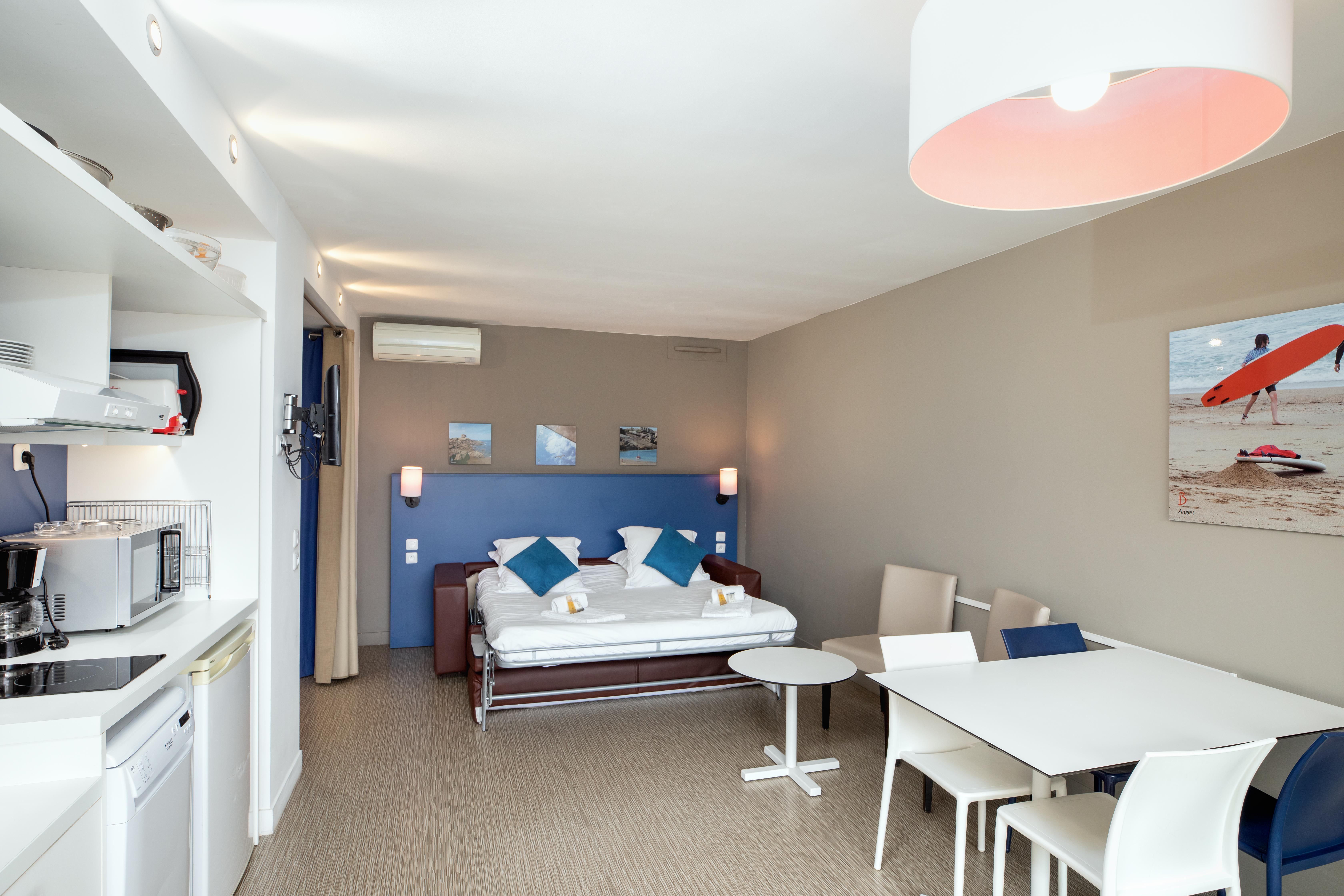 Sowell Family Riviera Hotel Saint-Raphael  Bagian luar foto